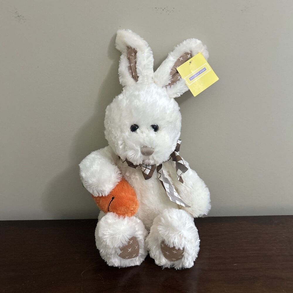 Holiday Home Easter Plush Bunny Rabbit 2010 Cream Easter Carrot w/ Tags